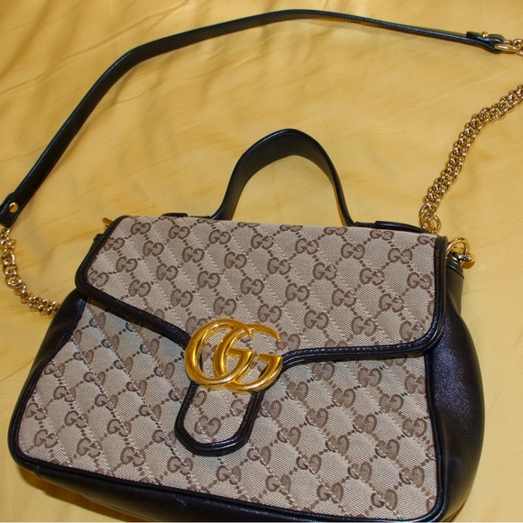 Gucci ‘GG Marmont’ Calfskin Matelasse Bag - Picture 3 of 7